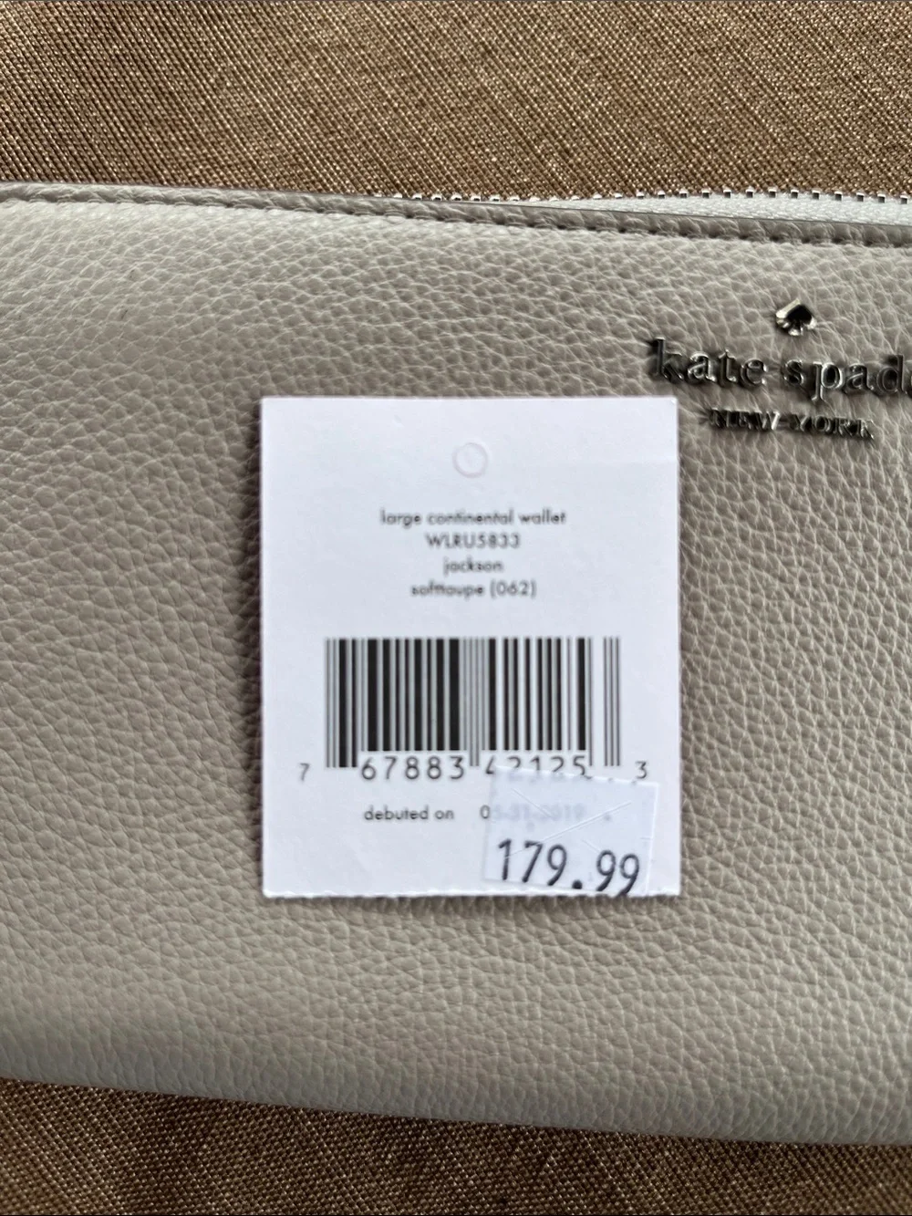 kate spade White Pebbled Leather Zip Wallet